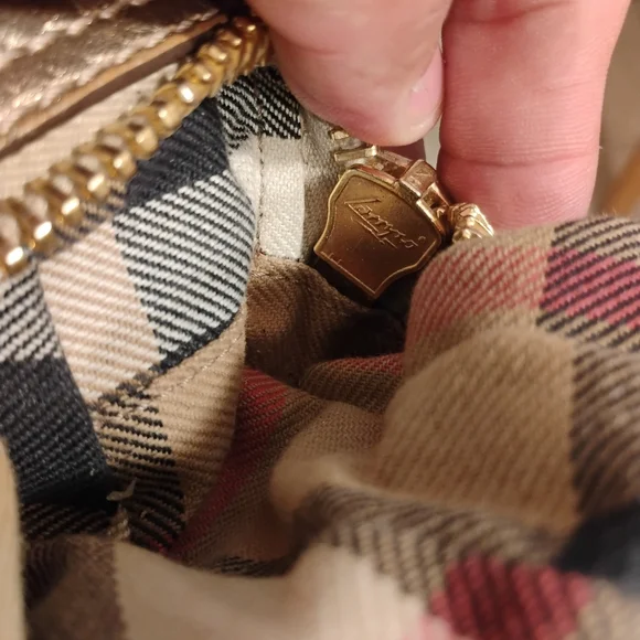 Burberry gold leather Prorsum Metallic Gold Leather Authentic bag - Picture 7 of 16